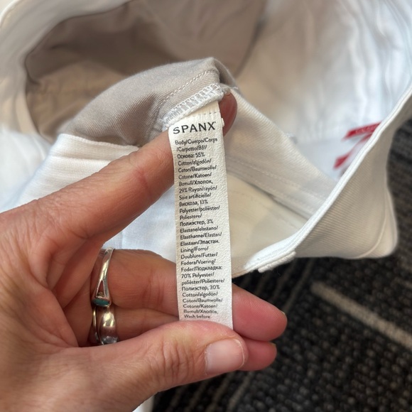 Spanx Large Stretch twill cropped wide leg pants  White - Picture 10 of 10